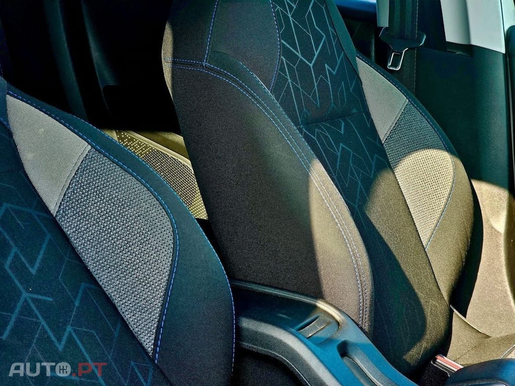 Peugeot 2008 1.2 PureTech Allure