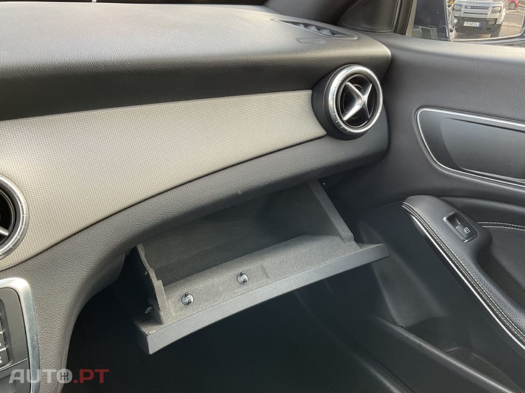 Mercedes-Benz CLA 180 d Urban