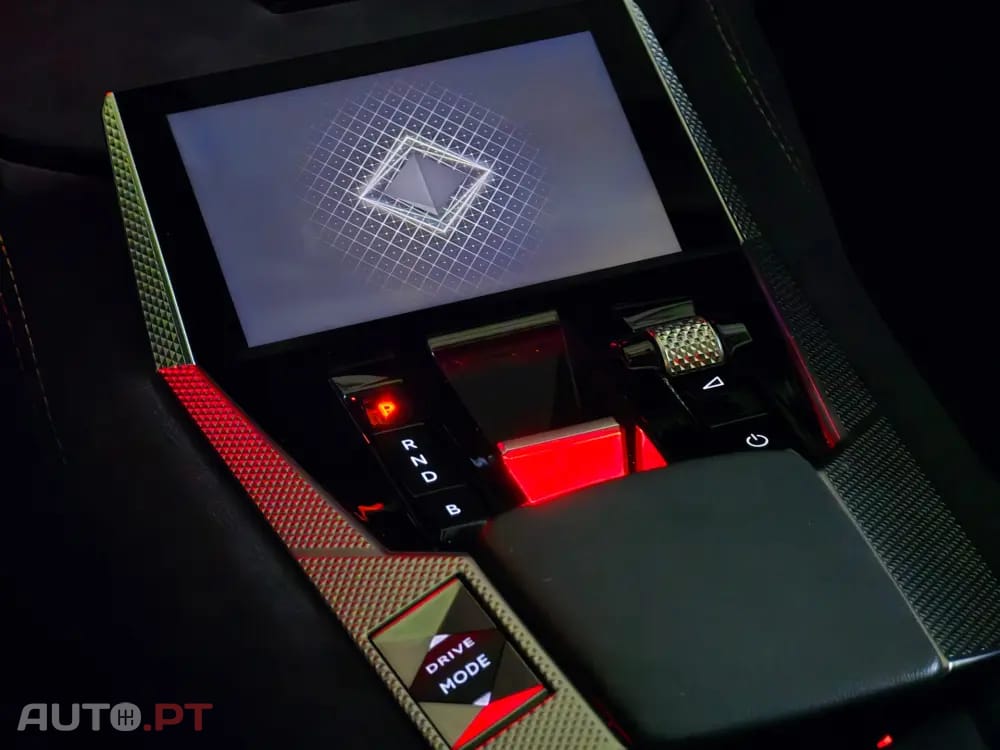 DS DS4 E-TENSE 225 PERFORMANCE LINE+