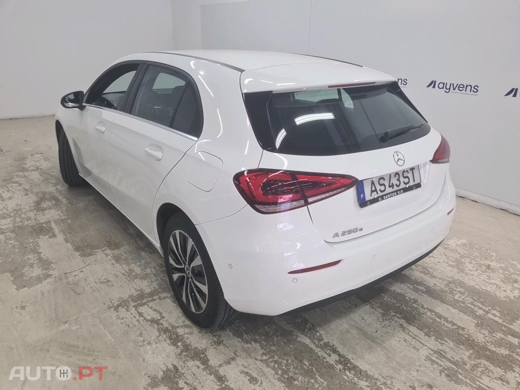 Mercedes-Benz A 250 e Style Plus