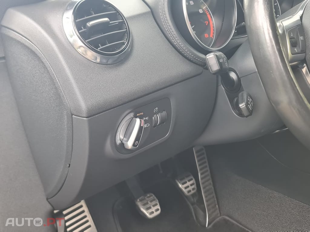 Audi TT 1.8 TFSI S-line