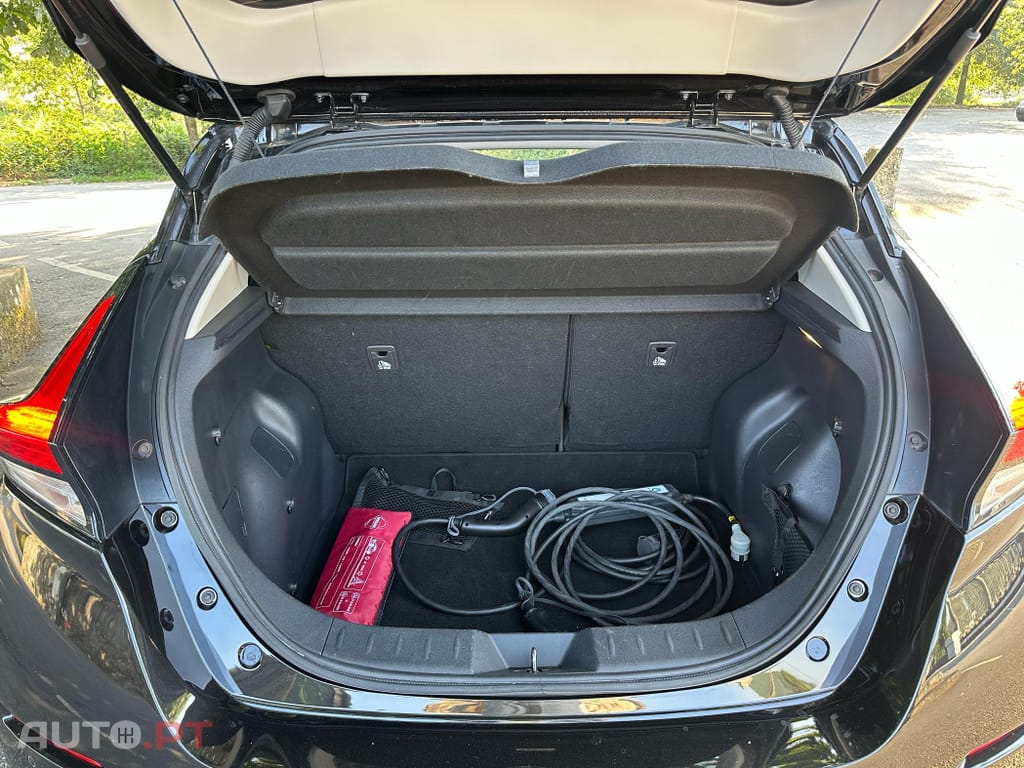Nissan Leaf Tekna Two Tone+ProPilot Park
