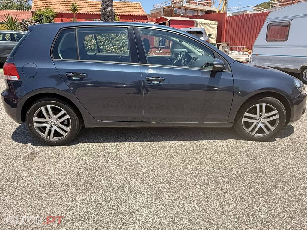 Volkswagen Golf 1.6 TDi Confortline