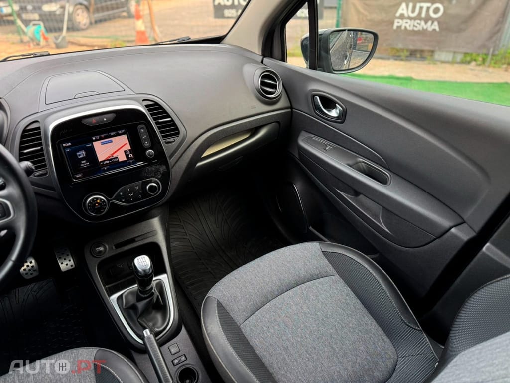 Renault Captur 1.2 TCe Initiale Paris