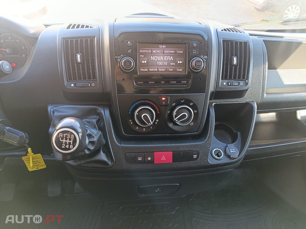 Peugeot Boxer 2.2 BlueHDI 120cv L2H2