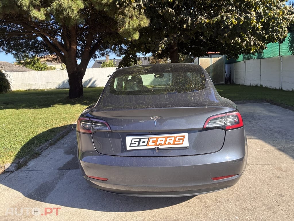 Tesla Model 3 Long Range RWD Business — fotografia 10