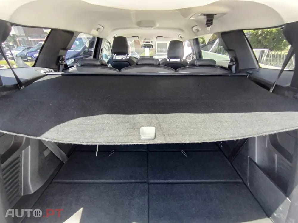Peugeot 5008 1.2 PureTech Allure Pack