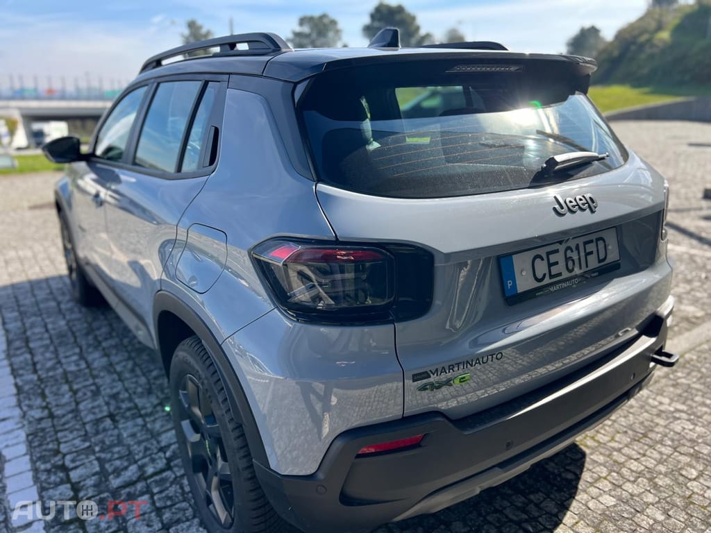 Jeep Avenger 1.2 4xe Hybrid eAWD Upland