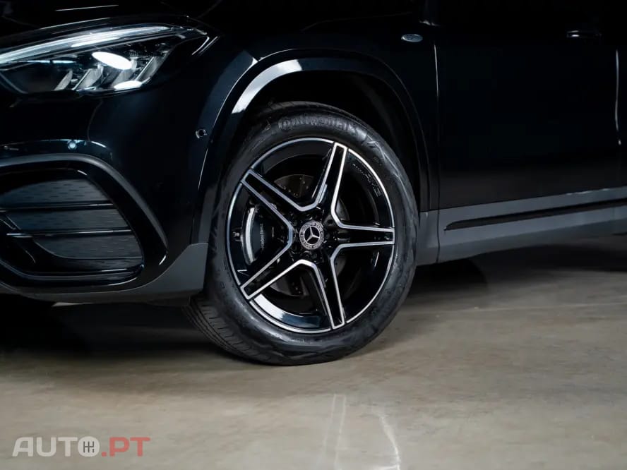 Mercedes-Benz GLA 250 e AMG Line