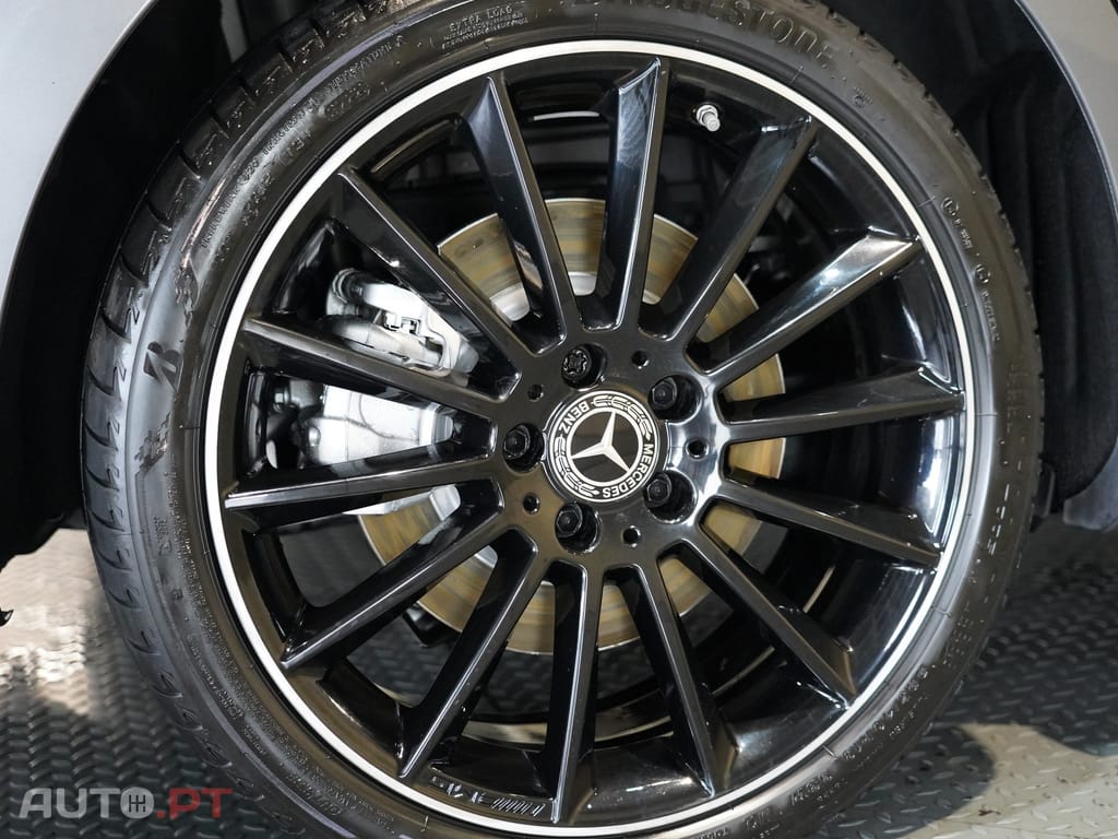 Mercedes-Benz A 250 AMG Line
