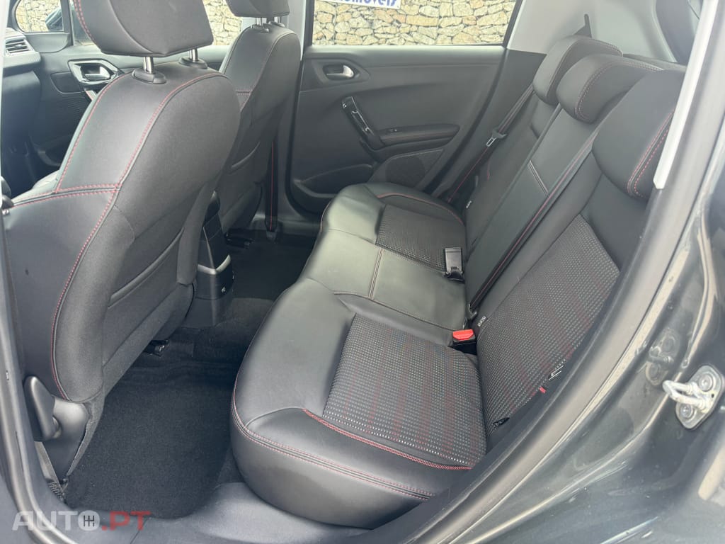 Peugeot 208 1.2 PureTech GT Line