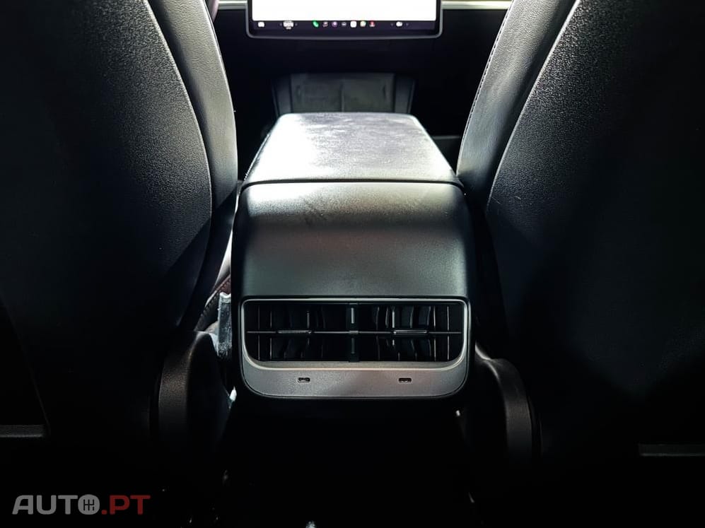 Tesla Model 3 Standard Range Plus RWD