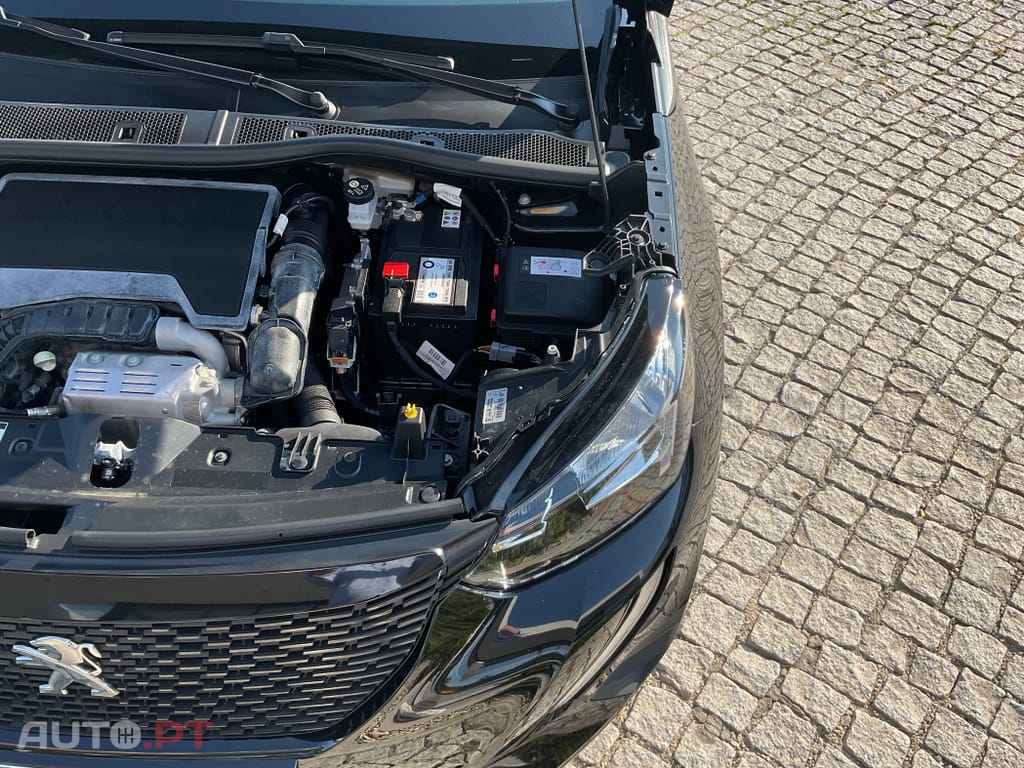 Peugeot 2008 1.2 PureTech Active Pack