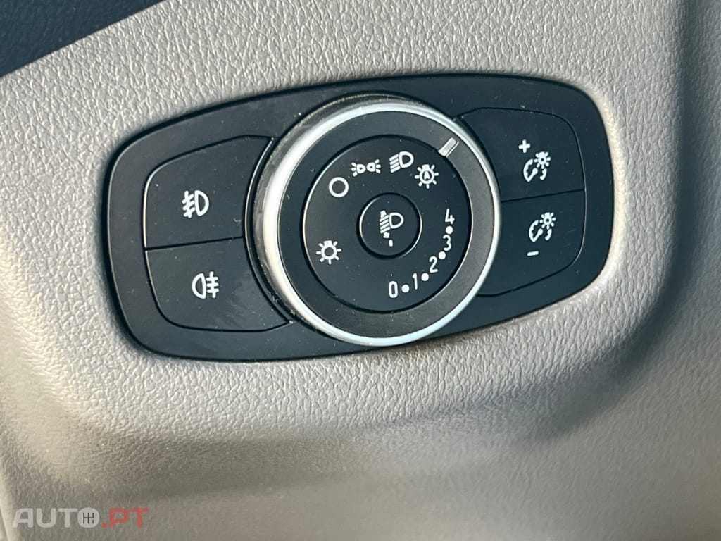 Ford Tourneo 1.5 TDCi Titanium