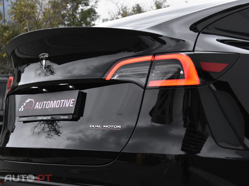 Tesla Model Y Performance Tração Integral