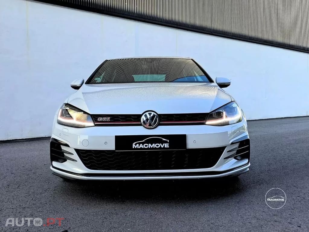 Volkswagen Golf 2.0 TSI GTI Performance
