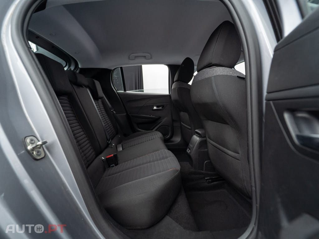 Peugeot E-208 50 kWh Active Pack