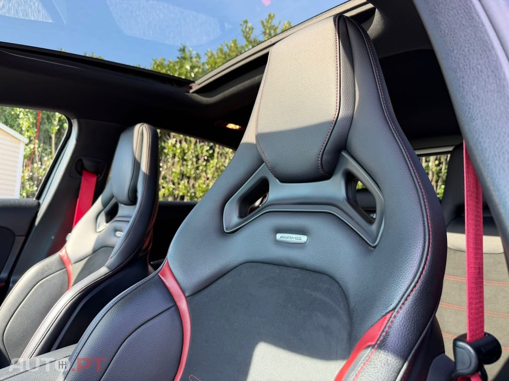 Mercedes-Benz A 35 AMG A35 S