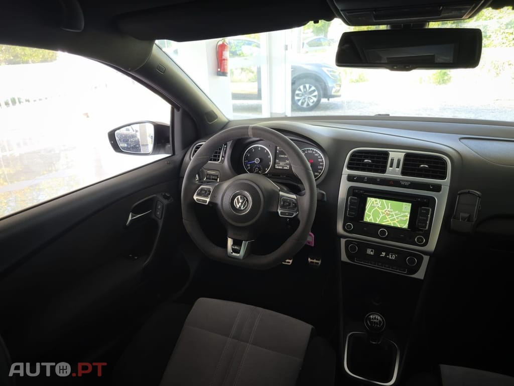 Volkswagen Polo 2.0 TSI R WRC