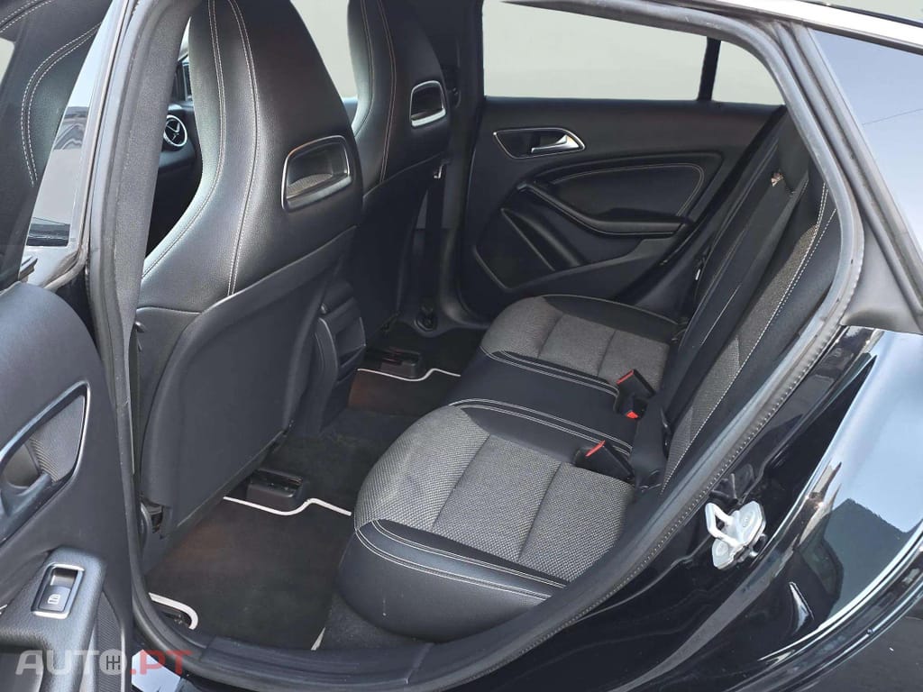 Mercedes-Benz CLA 180 Shooting Brake d AMG Line