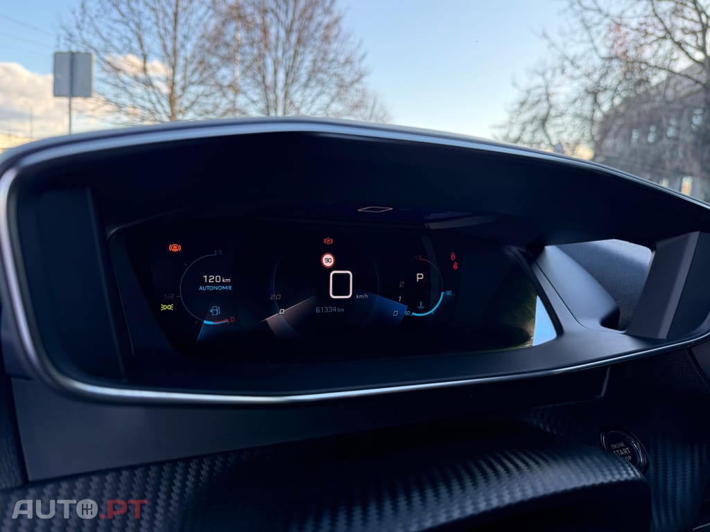 Peugeot 2008 1.2 PureTech GT Line EAT8