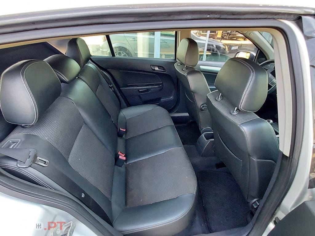 Opel Astra 1.4 Cosmo