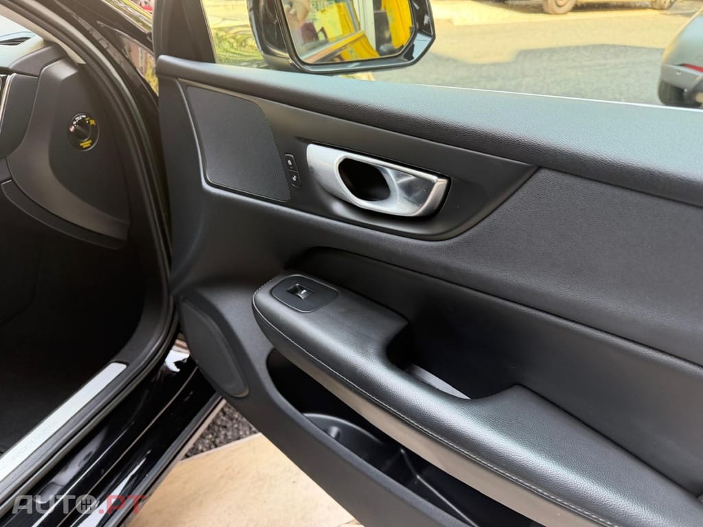 Volvo V60 2.0 T6 AWD TE Inscription Expression