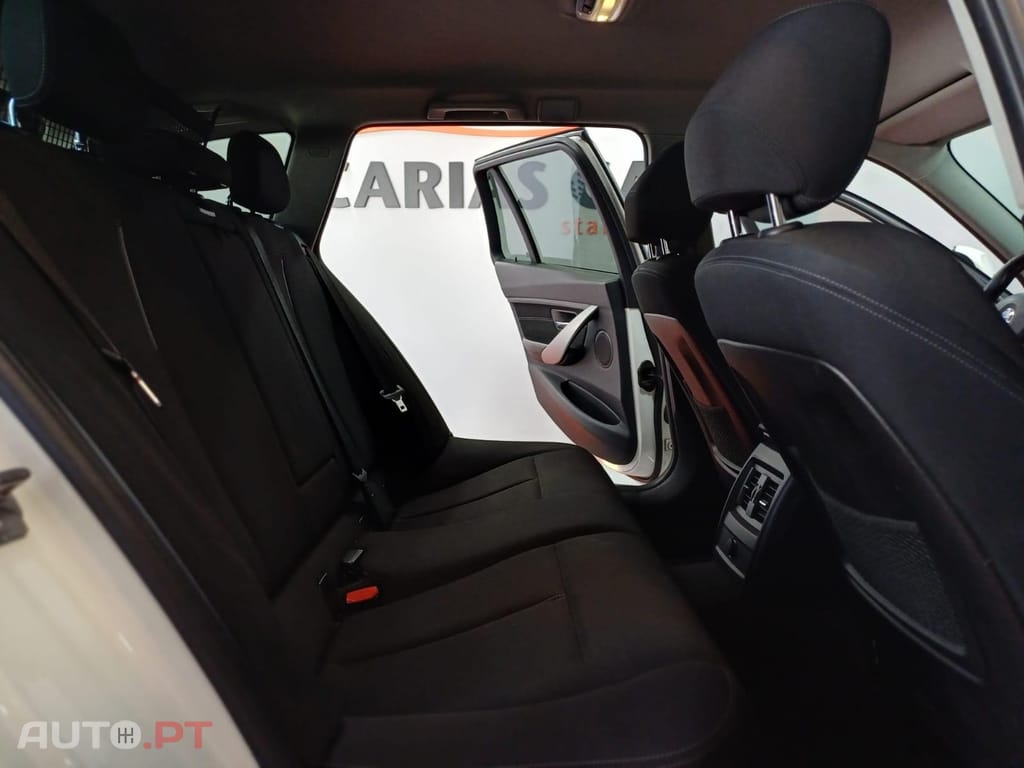 BMW 318 Touring Sport Line
