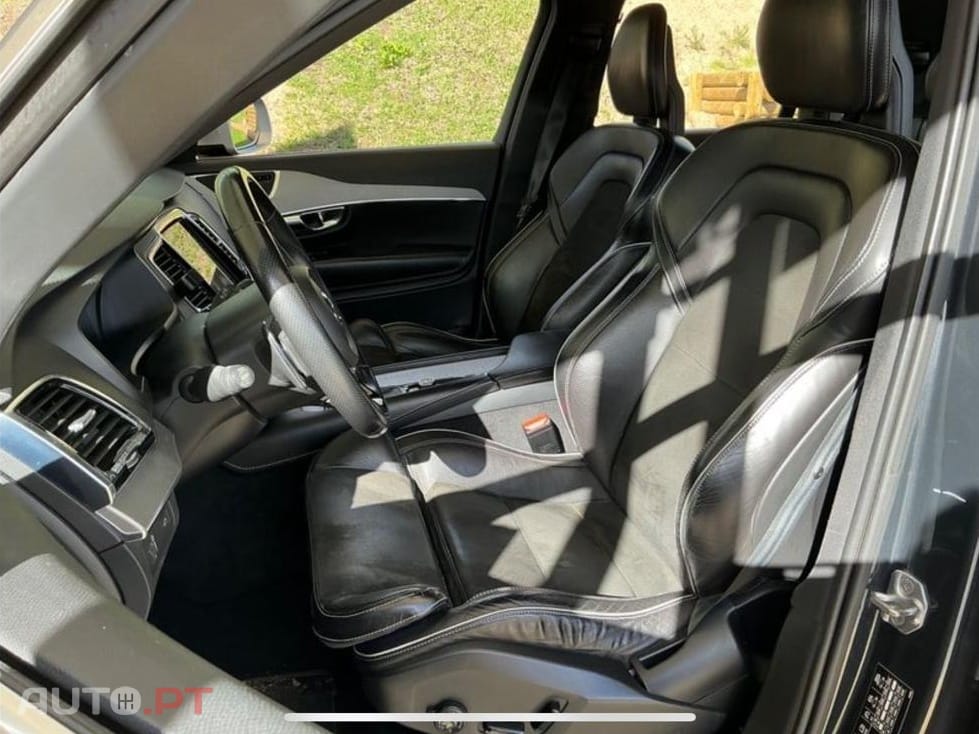 Volvo XC90 2.0 D4 R-Design