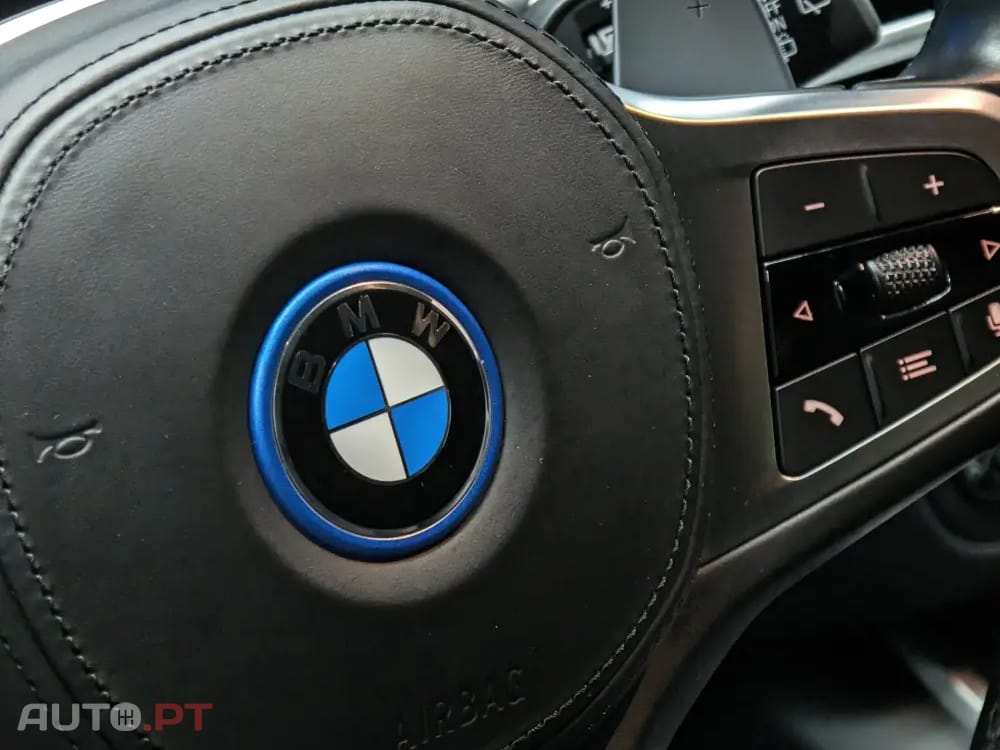 BMW 320 e Pack Desportivo M Auto