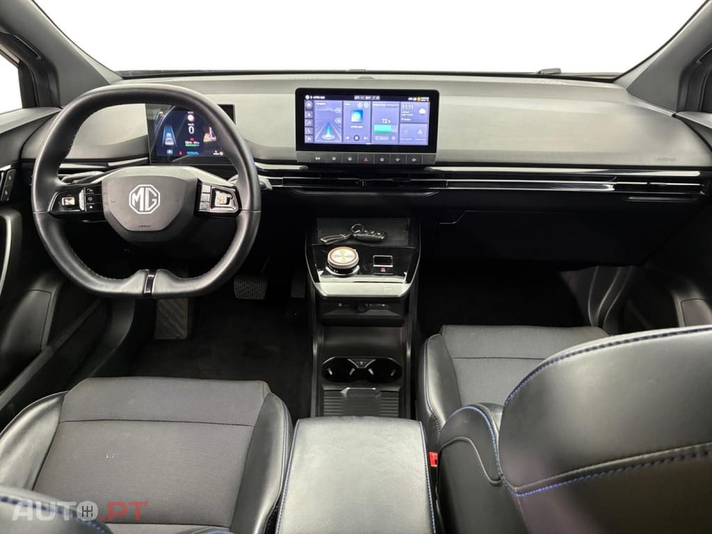MG MG4 64 kWh Luxury