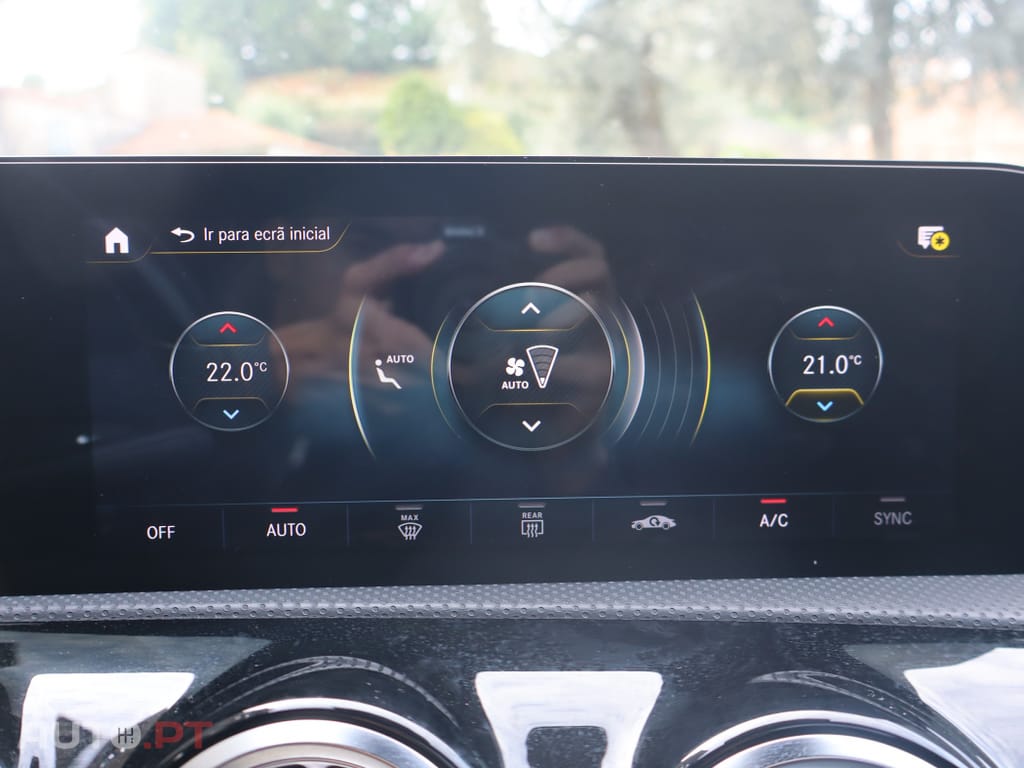 Mercedes-Benz CLA 180 d Shooting Brake AMG Premium Plus