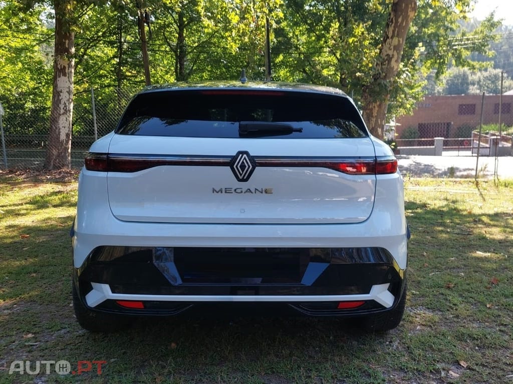 Renault Mégane E-Tech 220 Comfort Range Iconic