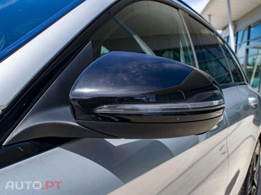 Mercedes-Benz C 300 de AMG Line Night Edition Station