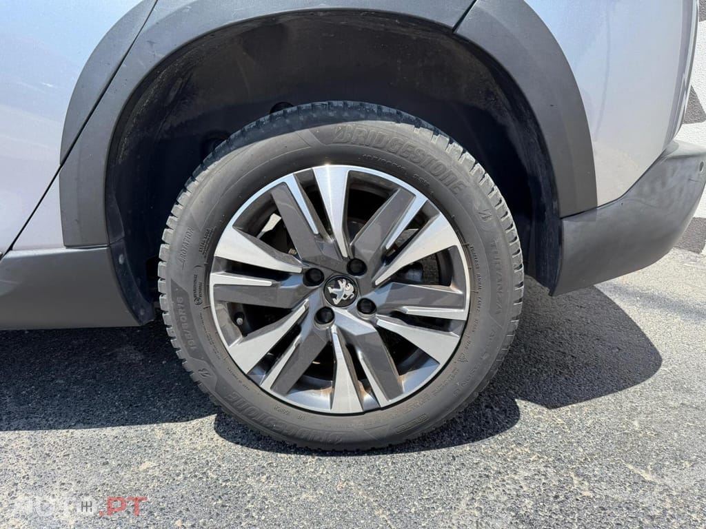 Peugeot 2008 1.2 PureTech Allure EAT6