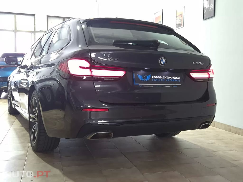 BMW 530 e xDrive Pack Desportivo M