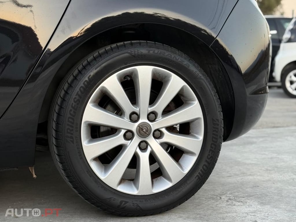 Opel Astra 1.3 CDTi Cosmo