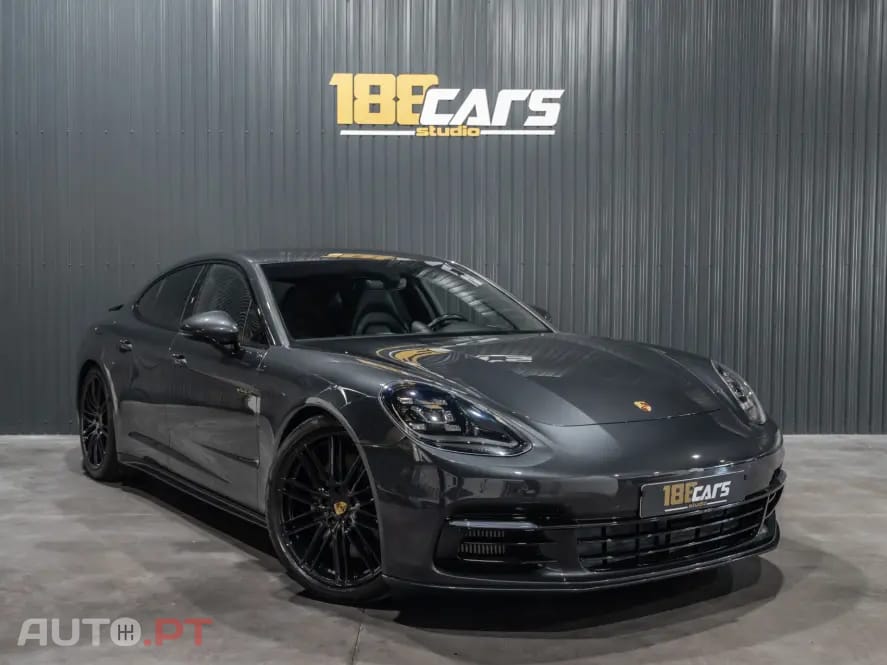 Porsche Panamera 4 E-Hybrid