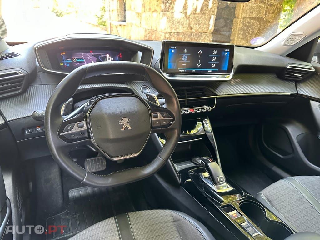 Peugeot 2008 1.2 PureTech Allure Pack EAT8