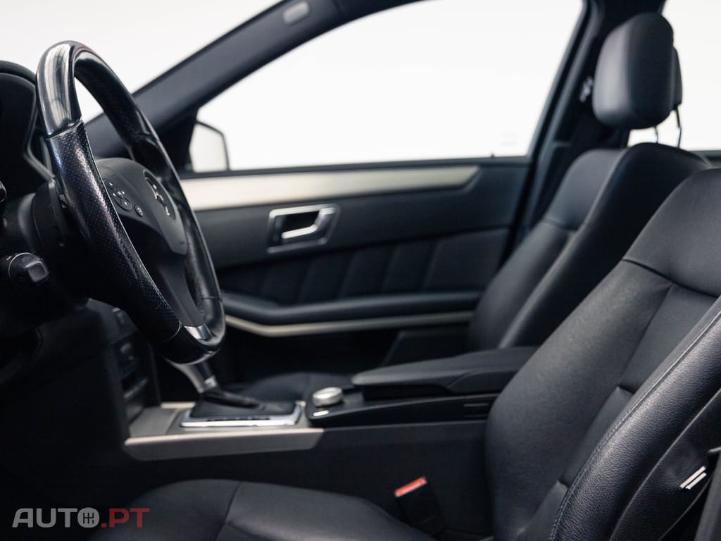 Mercedes-Benz E 250 BlueTEC Avantgarde Auto