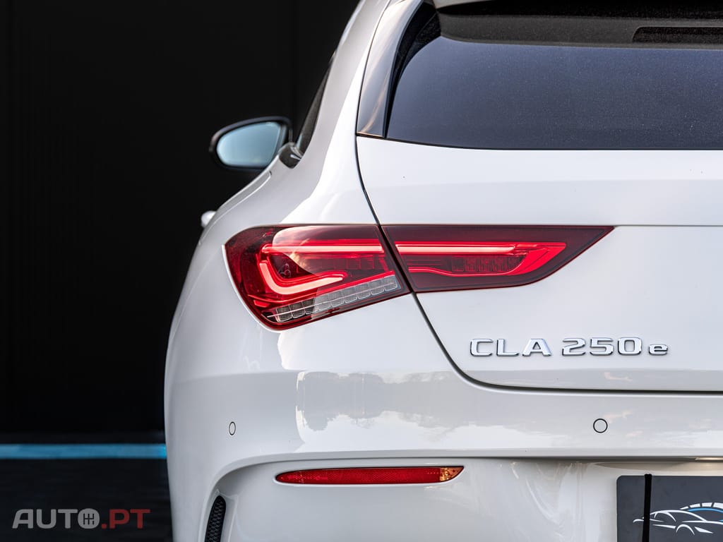 Mercedes-Benz CLA 250 e AMG Line