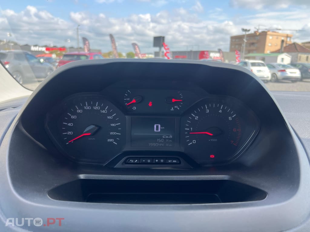 Peugeot Partner 1.5 BlueHDi Premium Standard