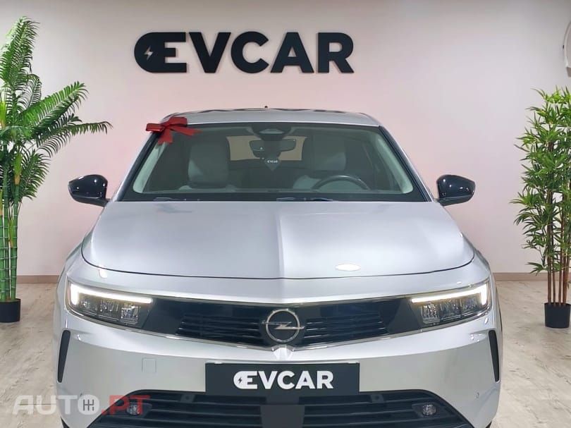 Opel Astra 1.6 T PHEV Elegance