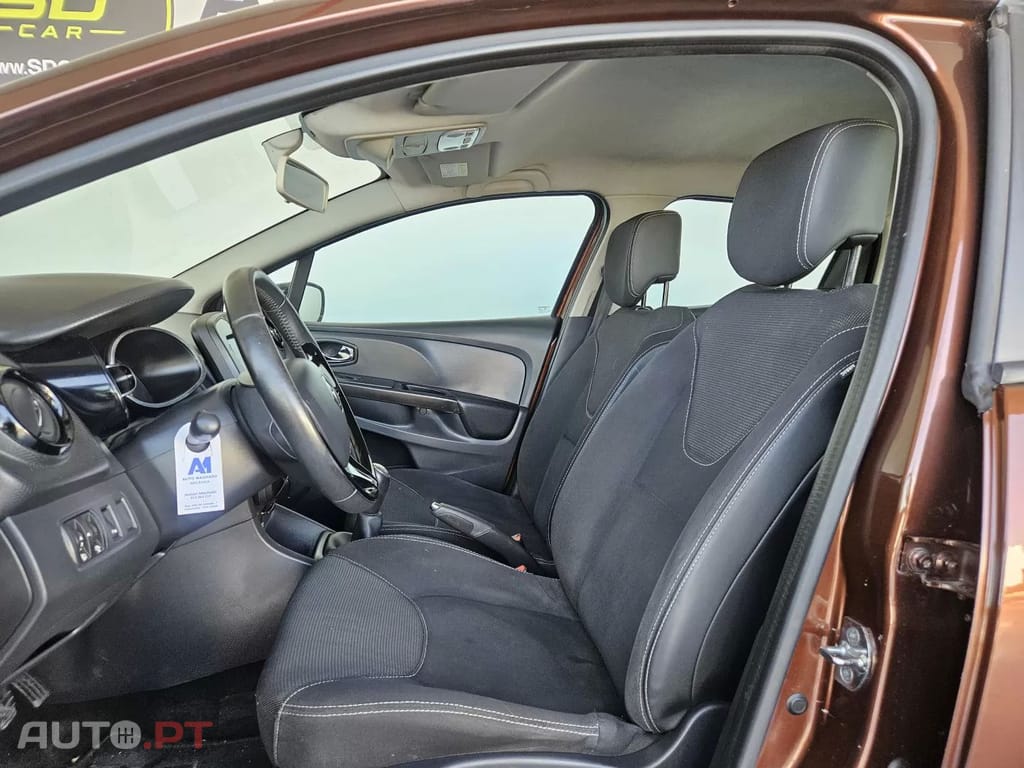 Renault Clio outra