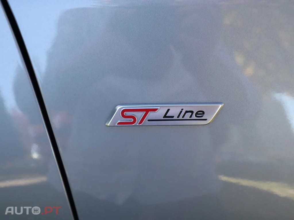 Ford Puma 1.0 EcoBoost MHEV ST-Line