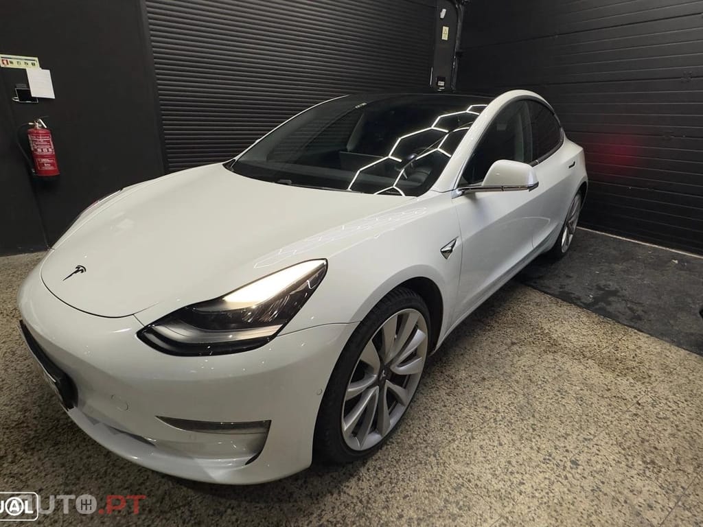Tesla Model 3 Performance Dual Motor AWD