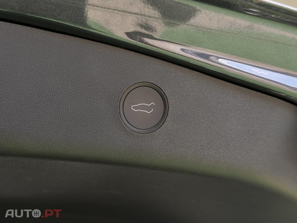 Tesla Model 3 Standard Range Plus RWD