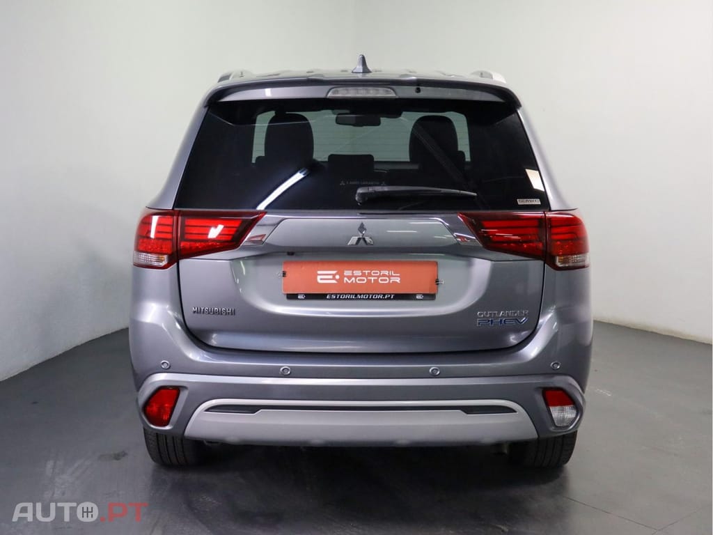 Mitsubishi Outlander 2.4 PHEV Instyle