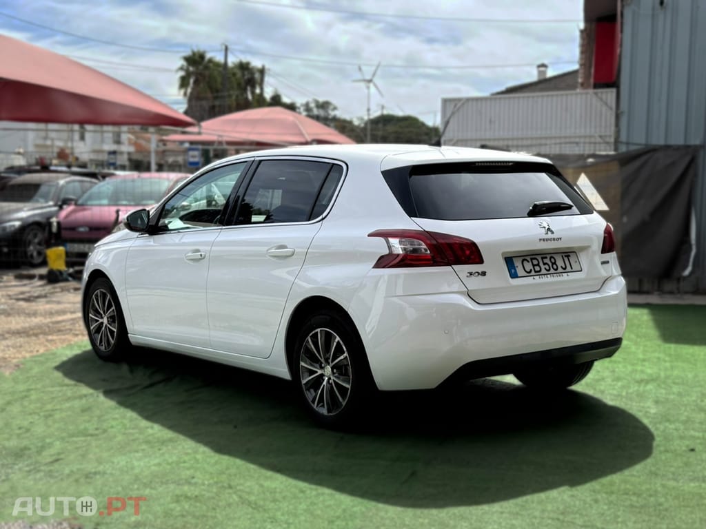 Peugeot 308 1.6 BlueHDi Allure J17