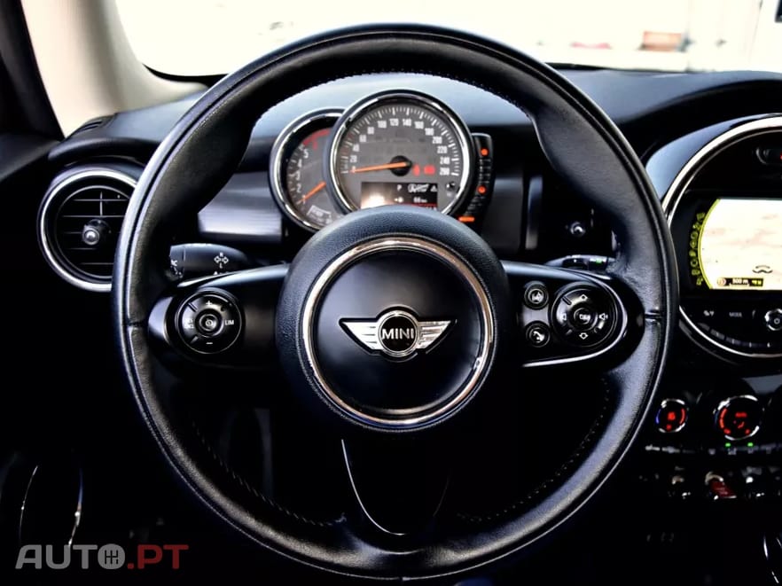 MINI Cooper Cooper D Auto